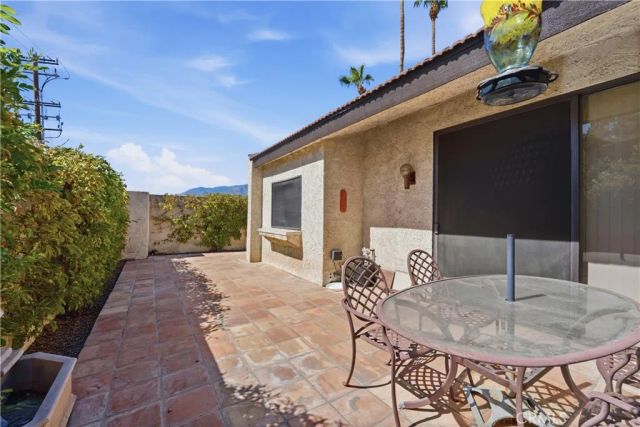 1470 E Andreas Road, Palm Springs, CA 92262