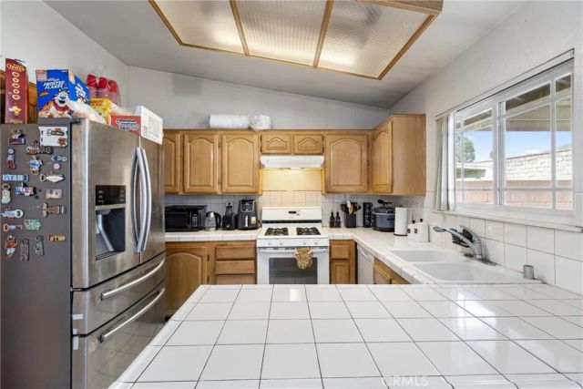 9684 Hemlock Street, Rancho Cucamonga, CA 91730