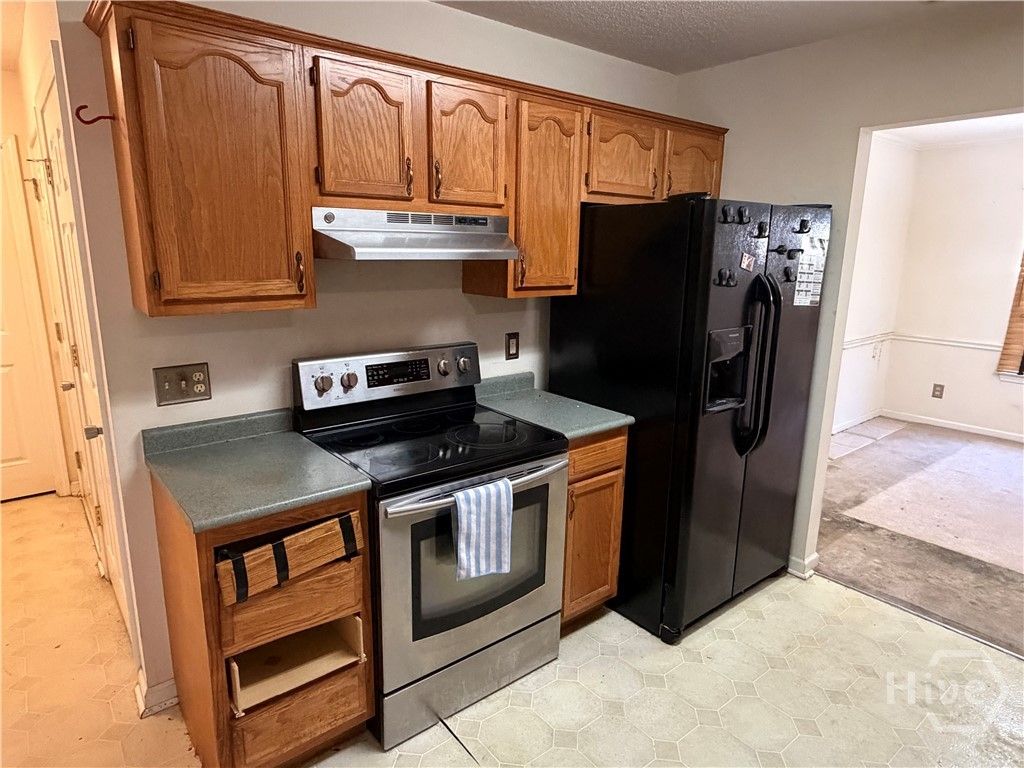 Image 4 of property listing at 126 Rose Dhu Way, Savannah, GA 31419