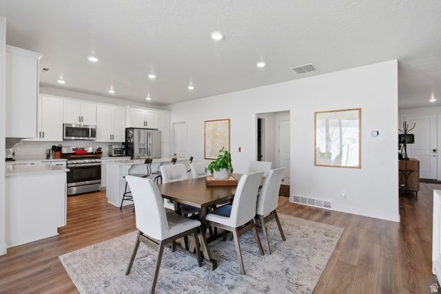 2131 S 1825 W, Woods Cross, UT 84087