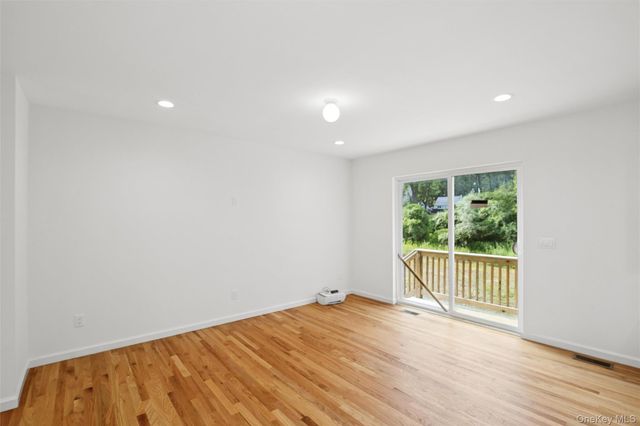 65 Ozark Street, Ronkonkoma, NY 11720