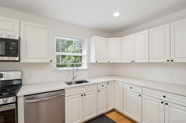 65 Ozark Street, Ronkonkoma, NY 11720