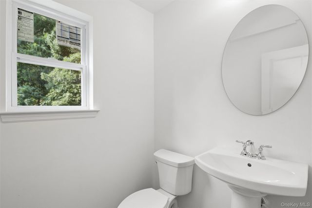 65 Ozark Street, Ronkonkoma, NY 11720
