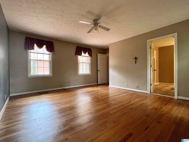 8 ROBINWOOD LANE, Anniston, AL 36207
