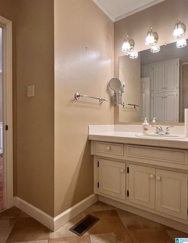 8 ROBINWOOD LANE, Anniston, AL 36207