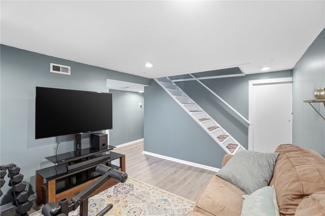 5450 Lawrence Road, Cincinnati, OH 45248