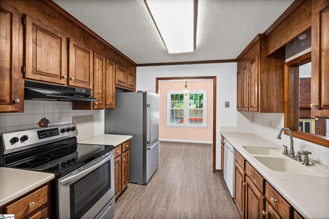 1118 Devenger Road, Greer, SC 29650