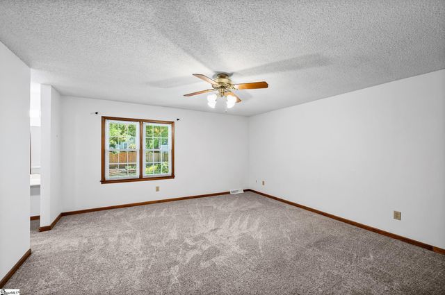 1118 Devenger Road, Greer, SC 29650