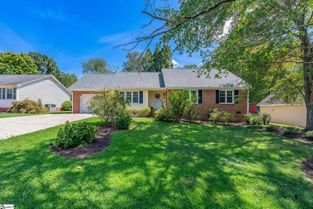1118 Devenger Road, Greer, SC 29650