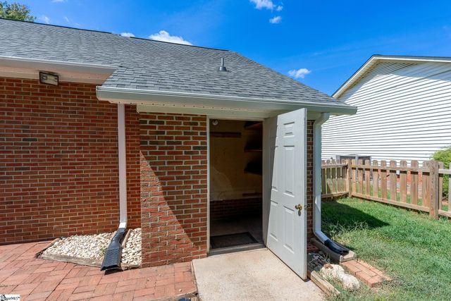 1118 Devenger Road, Greer, SC 29650