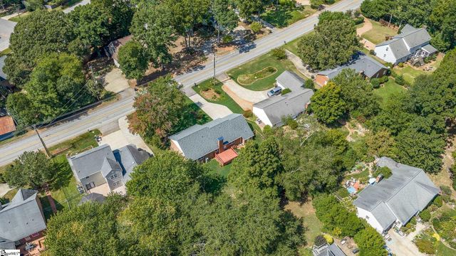 1118 Devenger Road, Greer, SC 29650