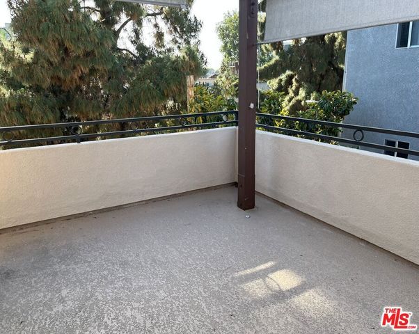 4732 Radford Avenue 10, Valley Village, CA 91607