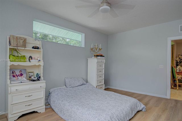1050 Hancock Creek South Blvd 203 203, Cape Coral, FL 33909