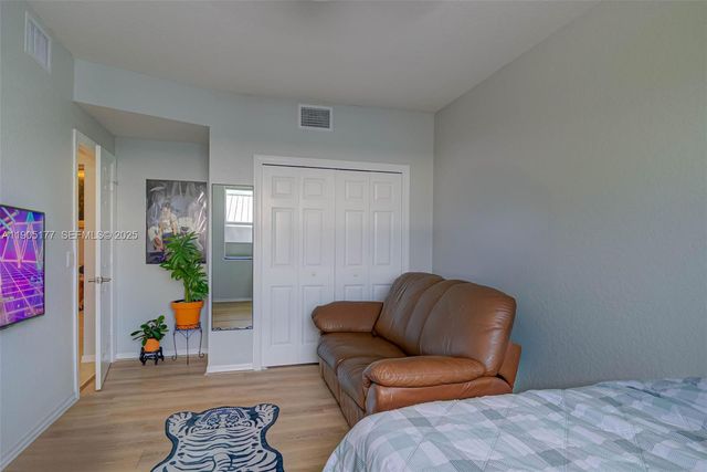 1050 Hancock Creek South Blvd 203 203, Cape Coral, FL 33909
