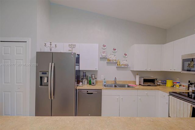 1050 Hancock Creek South Blvd 203 203, Cape Coral, FL 33909