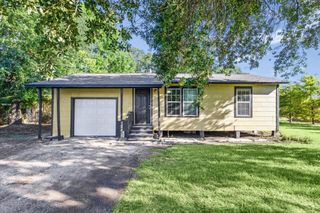 2412 28th Avenue N, Texas City, TX 77590