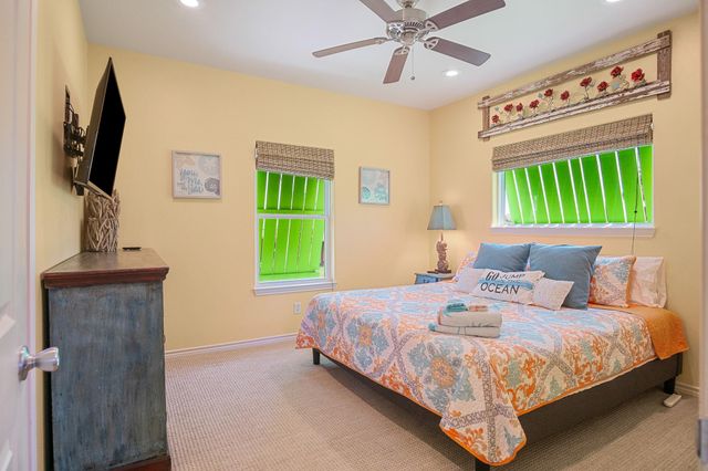 122 Ocean View Drive, Crystal Beach, TX 77650