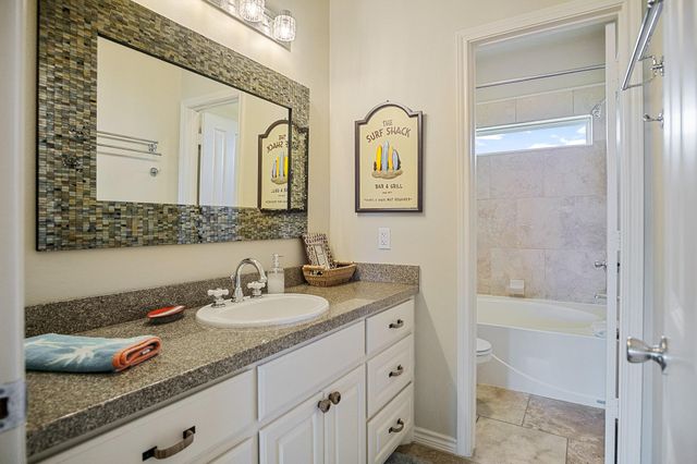122 Ocean View Drive, Crystal Beach, TX 77650