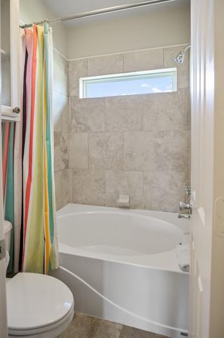 122 Ocean View Drive, Crystal Beach, TX 77650