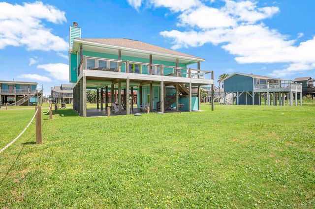 122 Ocean View Drive, Crystal Beach, TX 77650