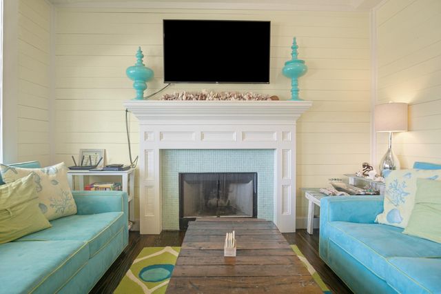 122 Ocean View Drive, Crystal Beach, TX 77650