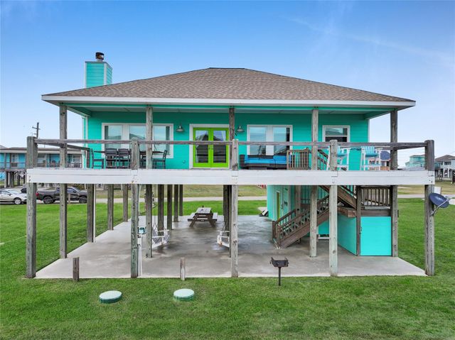 122 Ocean View Drive, Crystal Beach, TX 77650