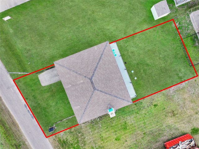 122 Ocean View Drive, Crystal Beach, TX 77650