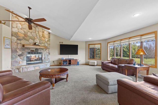 3107 67th DRIVE, Union Grove, WI 53182