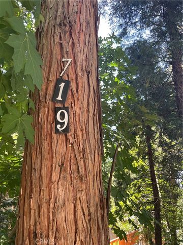 719 Woodland, Crestline, CA 92325