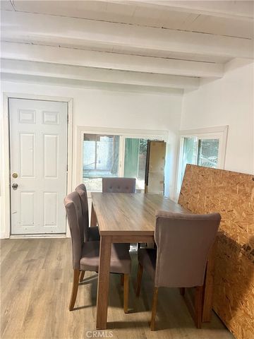 719 Woodland, Crestline, CA 92325