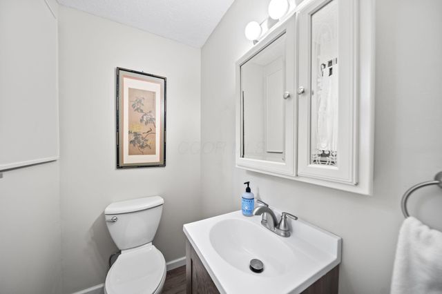1004 Swanton Court, Westerville, OH 43081