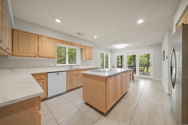 18 Fastota Lane, Hot Springs Village, AR 71909