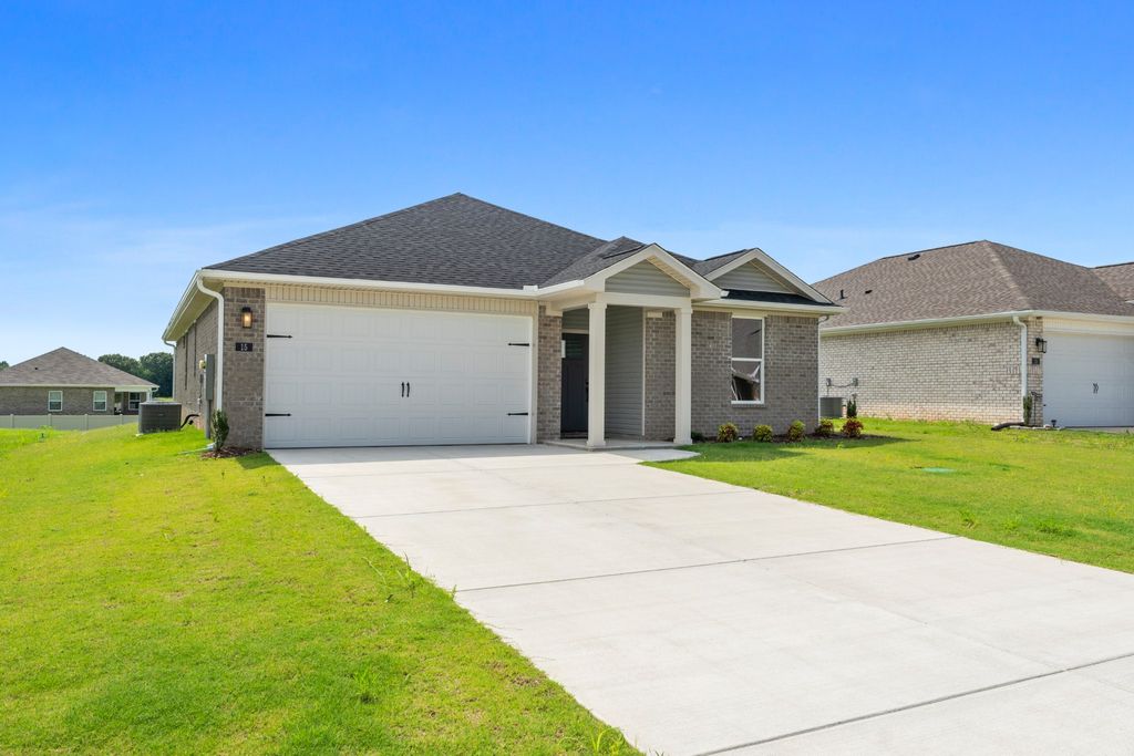 15 Aurora Cir, Fayetteville, TN 37334