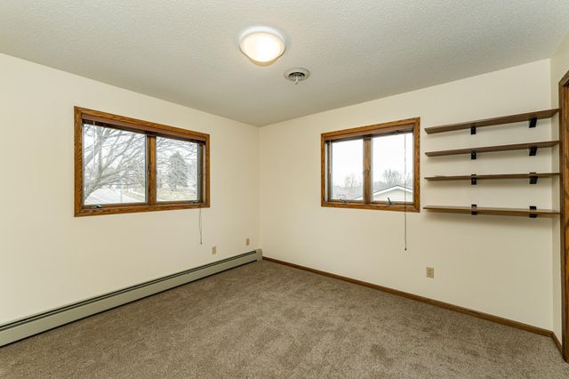 4400 Manor View Drive NW, Rochester, MN 55901