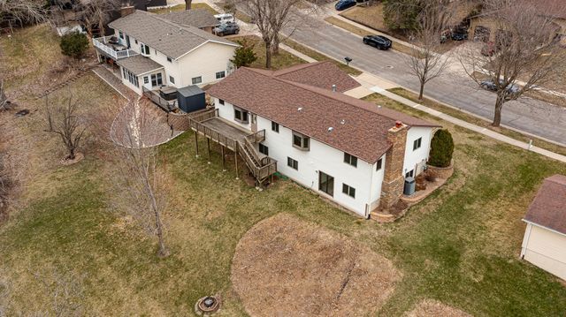 4400 Manor View Drive NW, Rochester, MN 55901