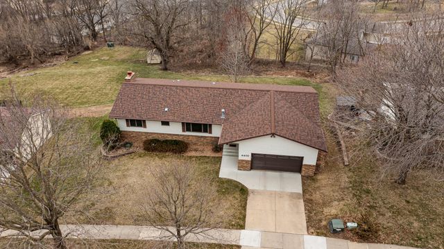 4400 Manor View Drive NW, Rochester, MN 55901