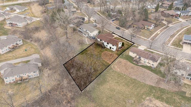 4400 Manor View Drive NW, Rochester, MN 55901