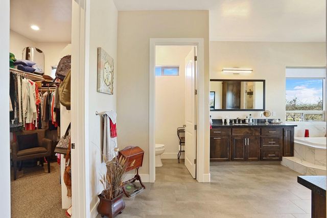 10393 Bradbury Rd, Ballico, CA 95303