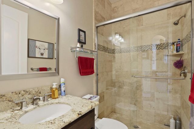 10393 Bradbury Rd, Ballico, CA 95303