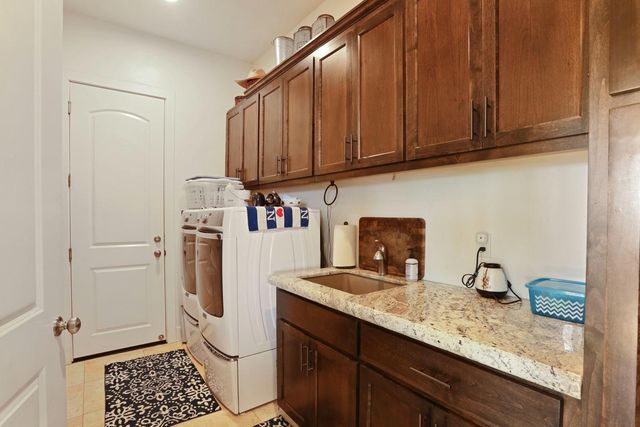 10393 Bradbury Rd, Ballico, CA 95303