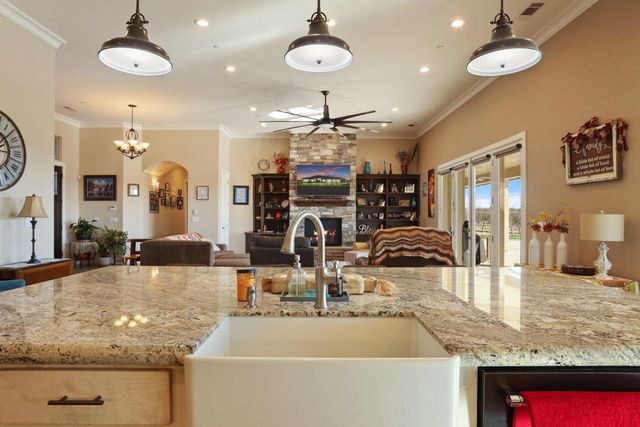 10393 Bradbury Rd, Ballico, CA 95303