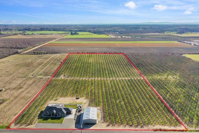 10393 Bradbury Rd, Ballico, CA 95303