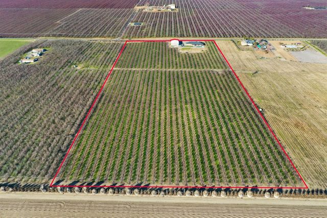 10393 Bradbury Rd, Ballico, CA 95303