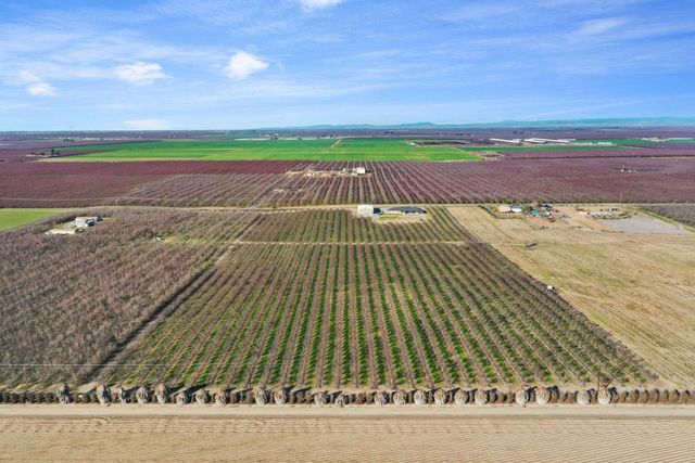 10393 Bradbury Rd, Ballico, CA 95303