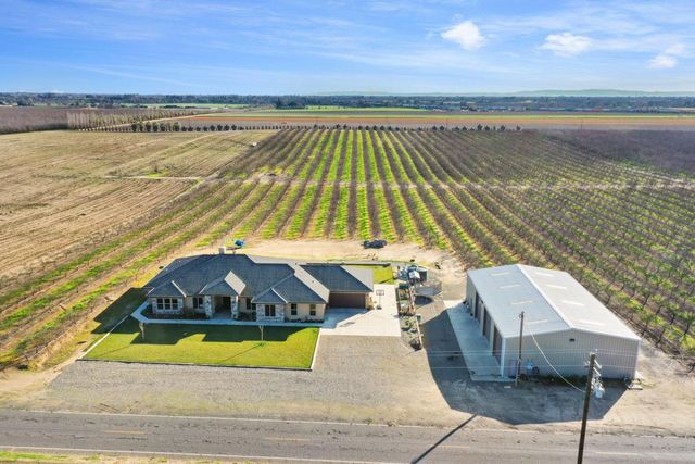 10393 Bradbury Rd, Ballico, CA 95303