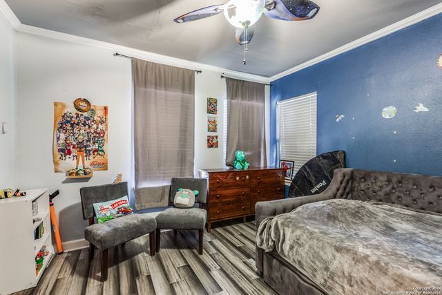 1002 LEE HALL, San Antonio, TX 78201