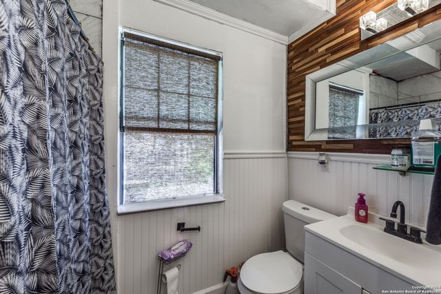 1002 LEE HALL, San Antonio, TX 78201