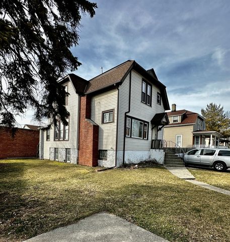 216 N 3rd Avenue, Maywood, IL 60153