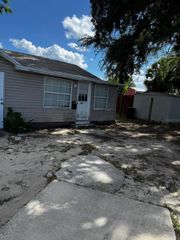 534 AVENUE H SE, Winter Haven, FL 33880
