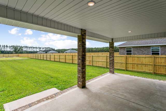 4279 Elvis Presley Drive, Milton, FL 32583